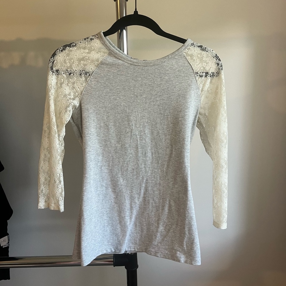 Gray 3/4 with lace sleeves
